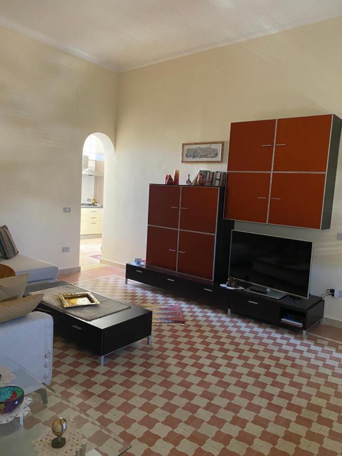 Grazioso Guest House ตราปานี ภายนอก รูปภาพ